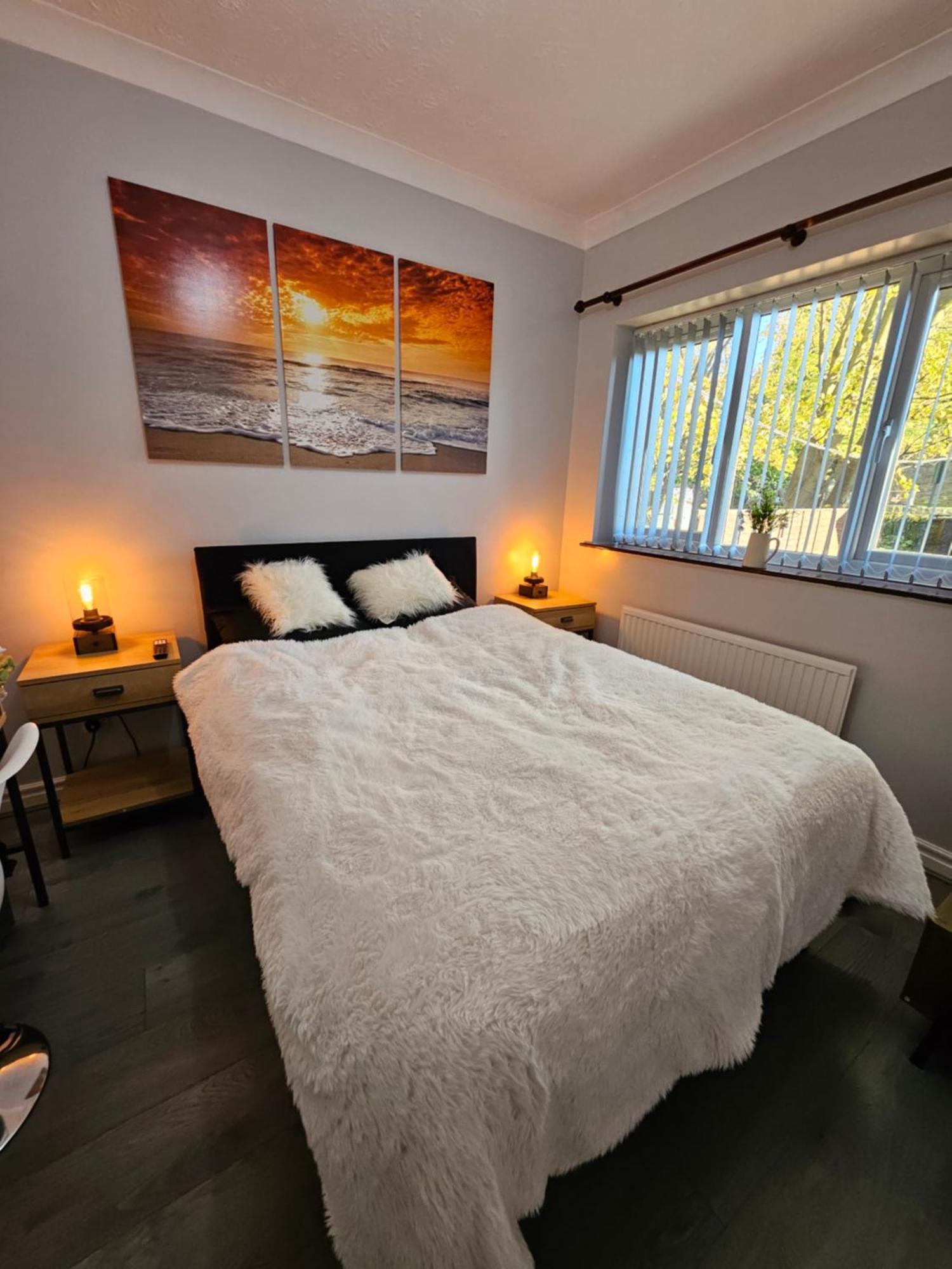 Lister Park Bradford 2Bed Detached Cottage House Parking Cinema Screen Games Room Dış mekan fotoğraf
