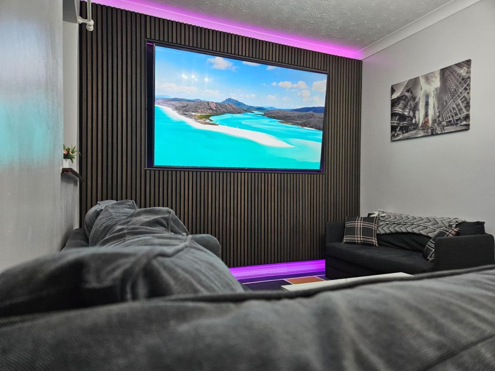 Lister Park Bradford 2Bed Detached Cottage House Parking Cinema Screen Games Room Dış mekan fotoğraf